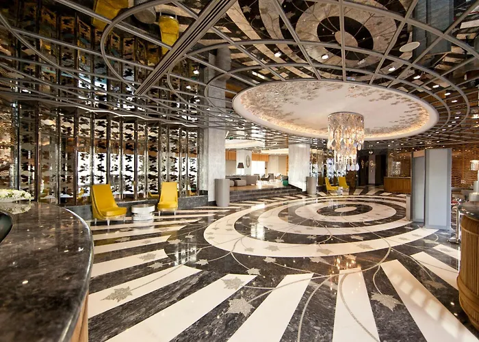 Wyndham Grand Istanbul Kalamis Marina Hotel