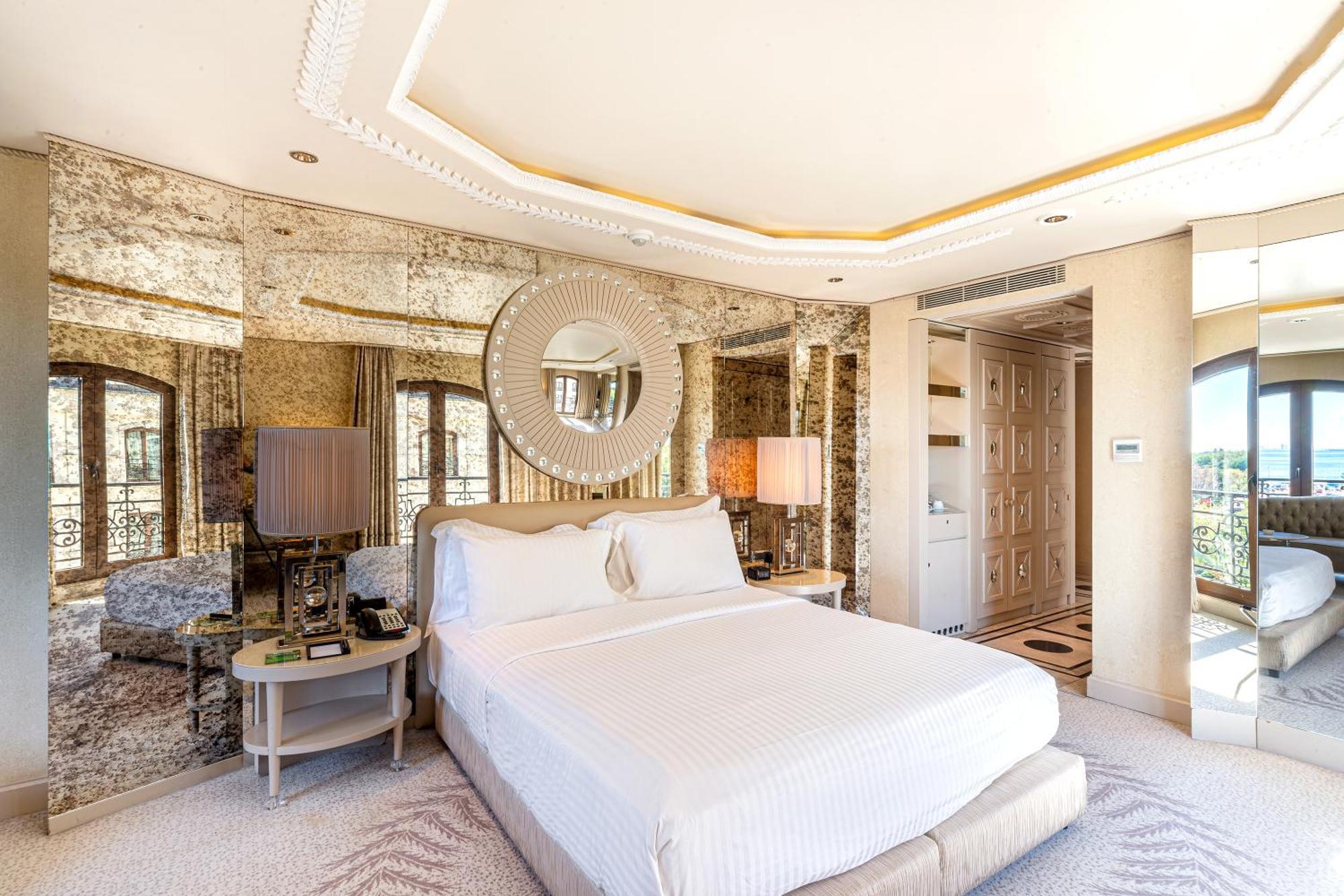 Wyndham Grand Kalamis Marina Hotel Istanboel