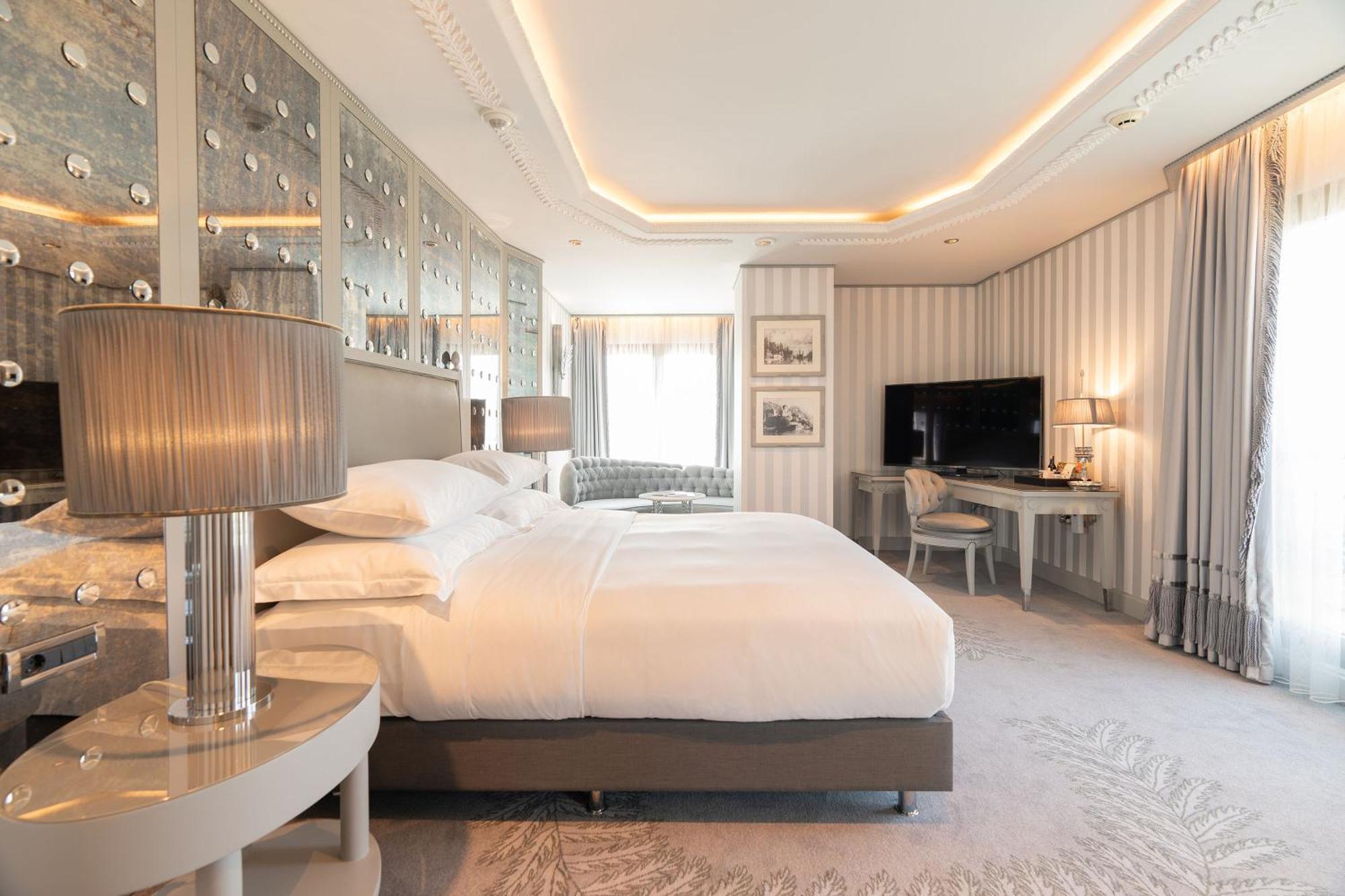Hotel Wyndham Grand Kalamis Marina Istanboel